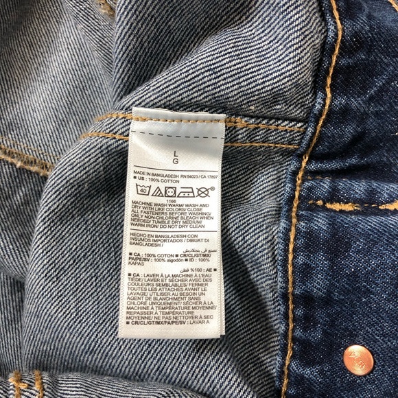 Old Navy 💯 % Cotton Dark Wash Relaxed Classic Button up Denim Jacket Size L - Picture 11 of 15